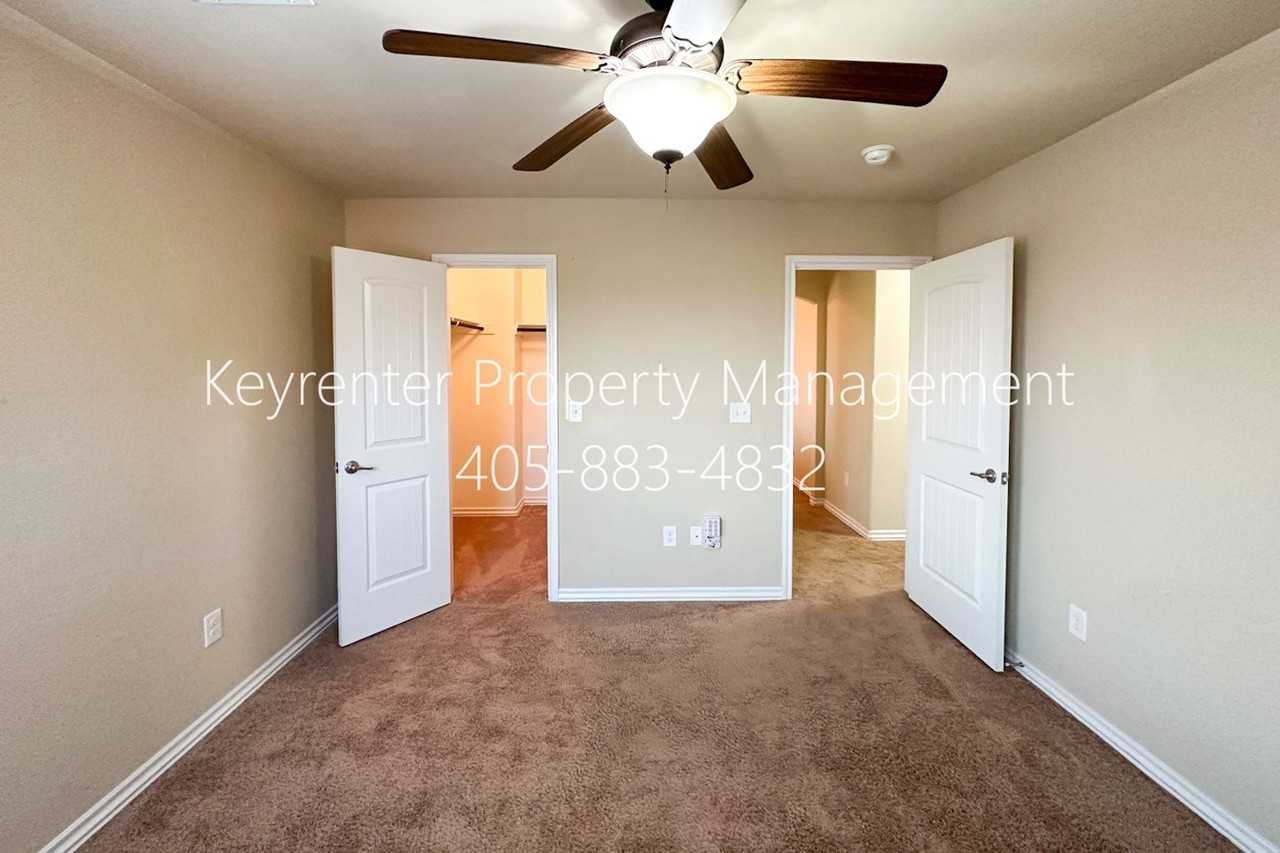 2409 Rosa Cir - Photo 5 of 36