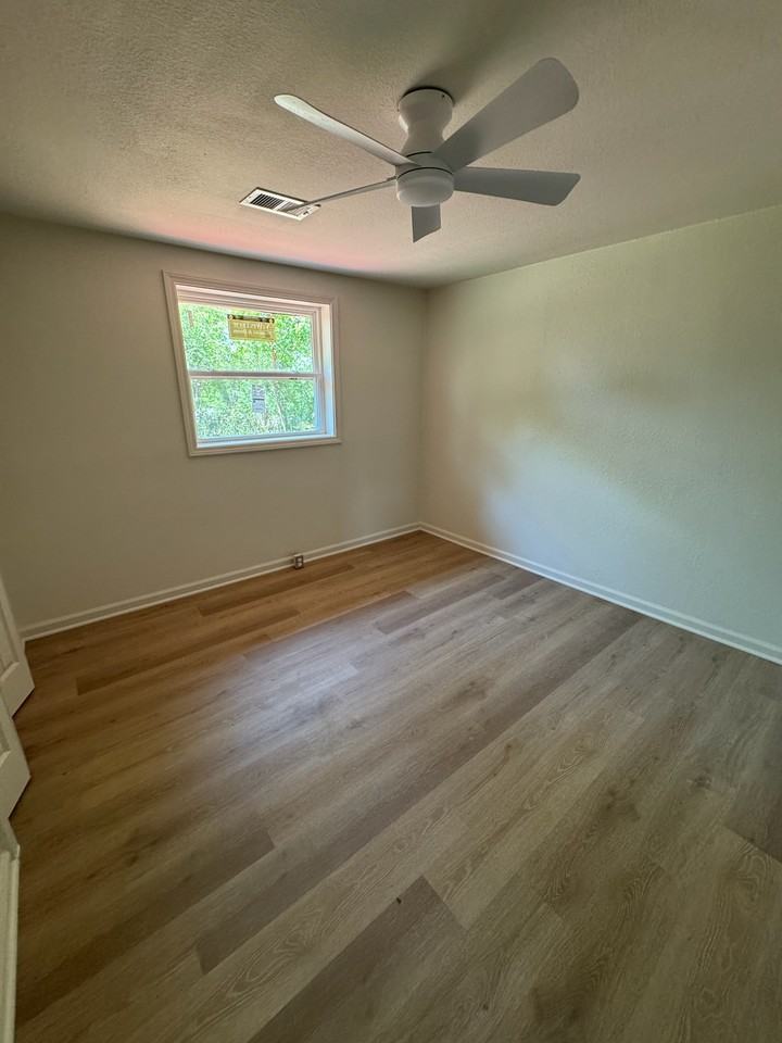 1453 Crane Mill Rd #NA - Photo 6 of 20