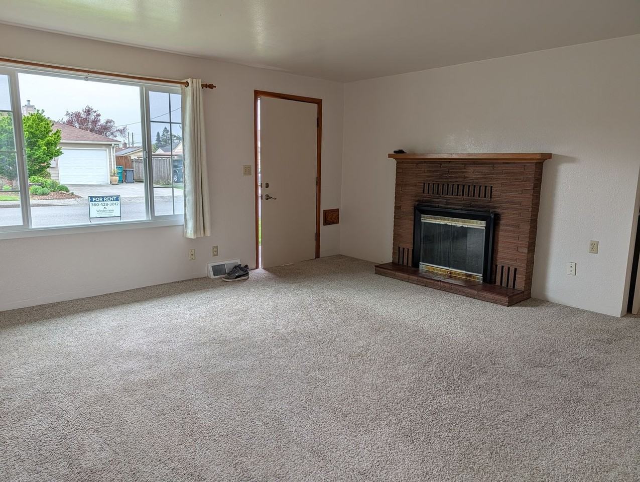 1511 Shirley Pl - Photo 2 of 10