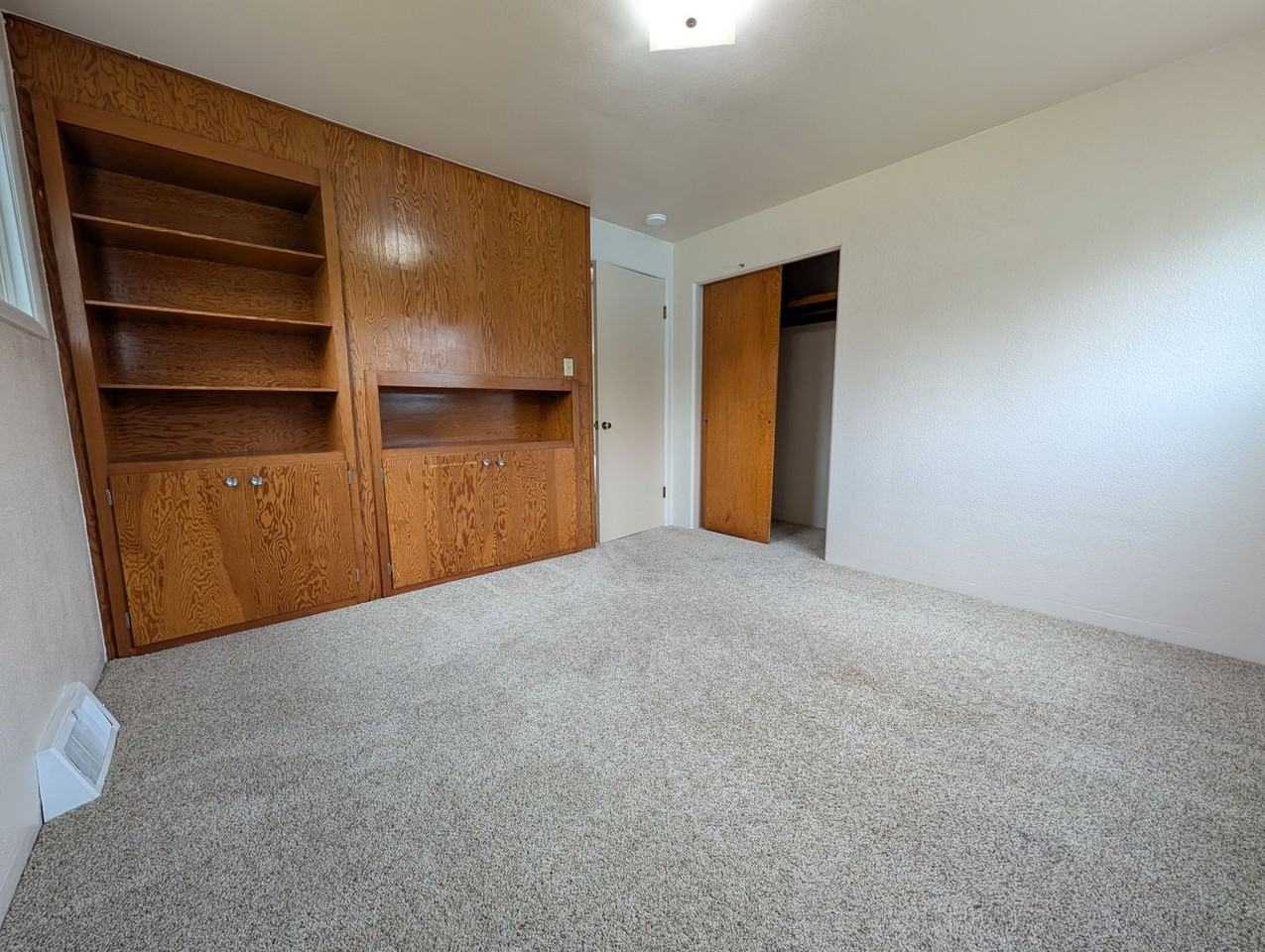 1511 Shirley Pl - Photo 7 of 10