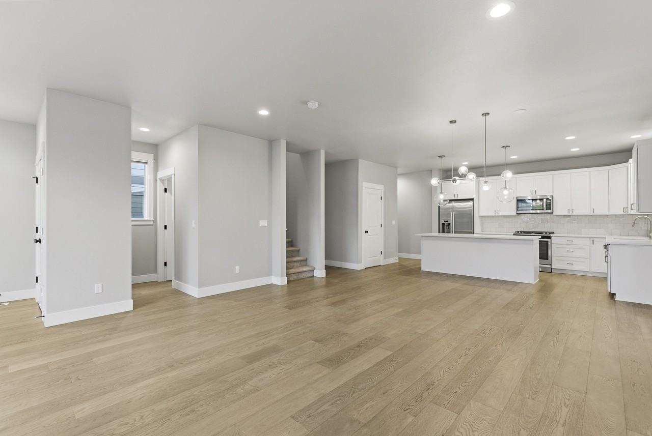 1118 Sw Dottie Ct #NA - Photo 6 of 17