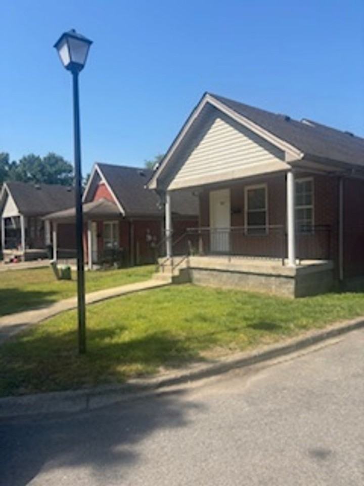 1410 Standard Village Cir - Photo 2 of 6