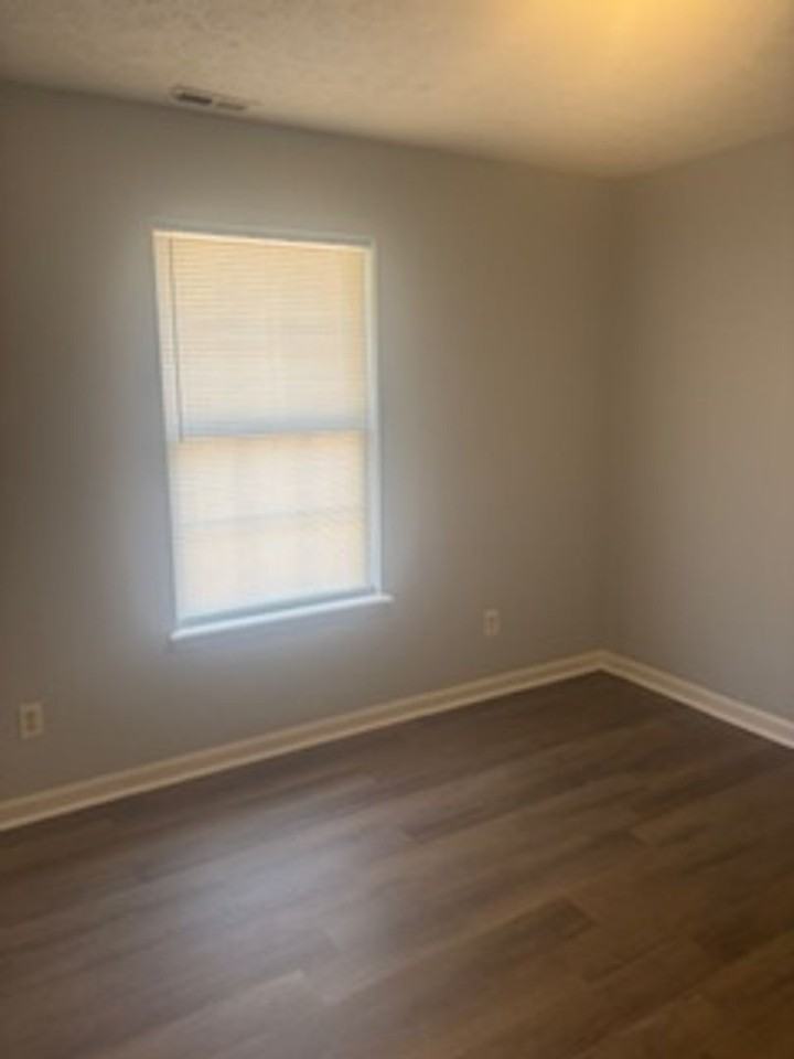 1410 Standard Village Cir - Photo 3 of 6