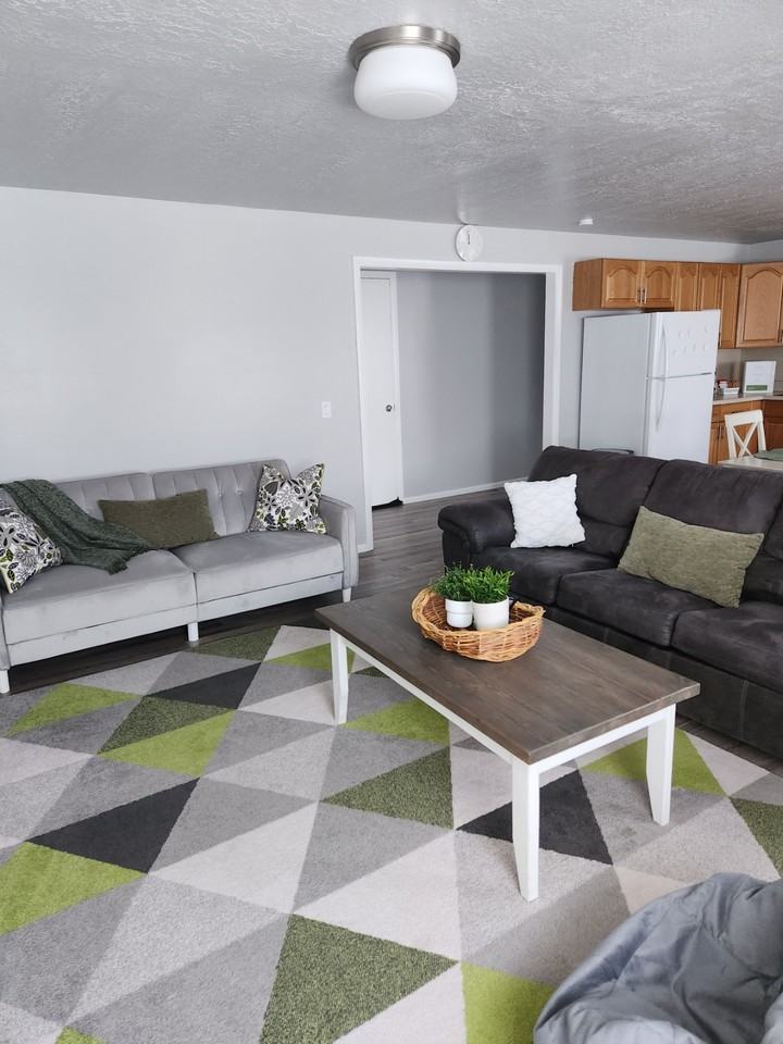 1113 E 5700 S - Photo 2 of 21