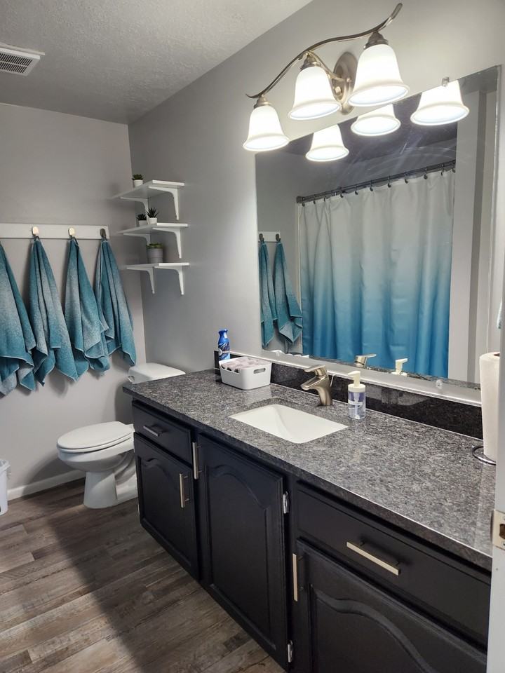 1113 E 5700 S - Photo 3 of 21