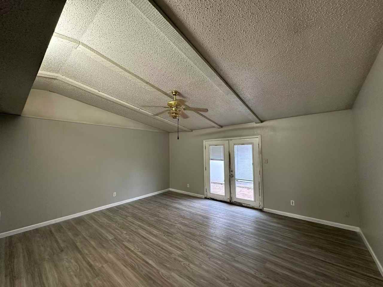 901 Wandering Way Dr - Photo 3 of 20