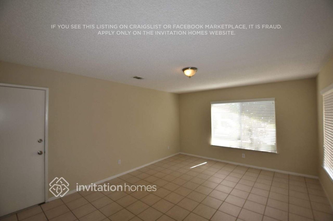 12625 Softwind Dr - Photo 6 of 19