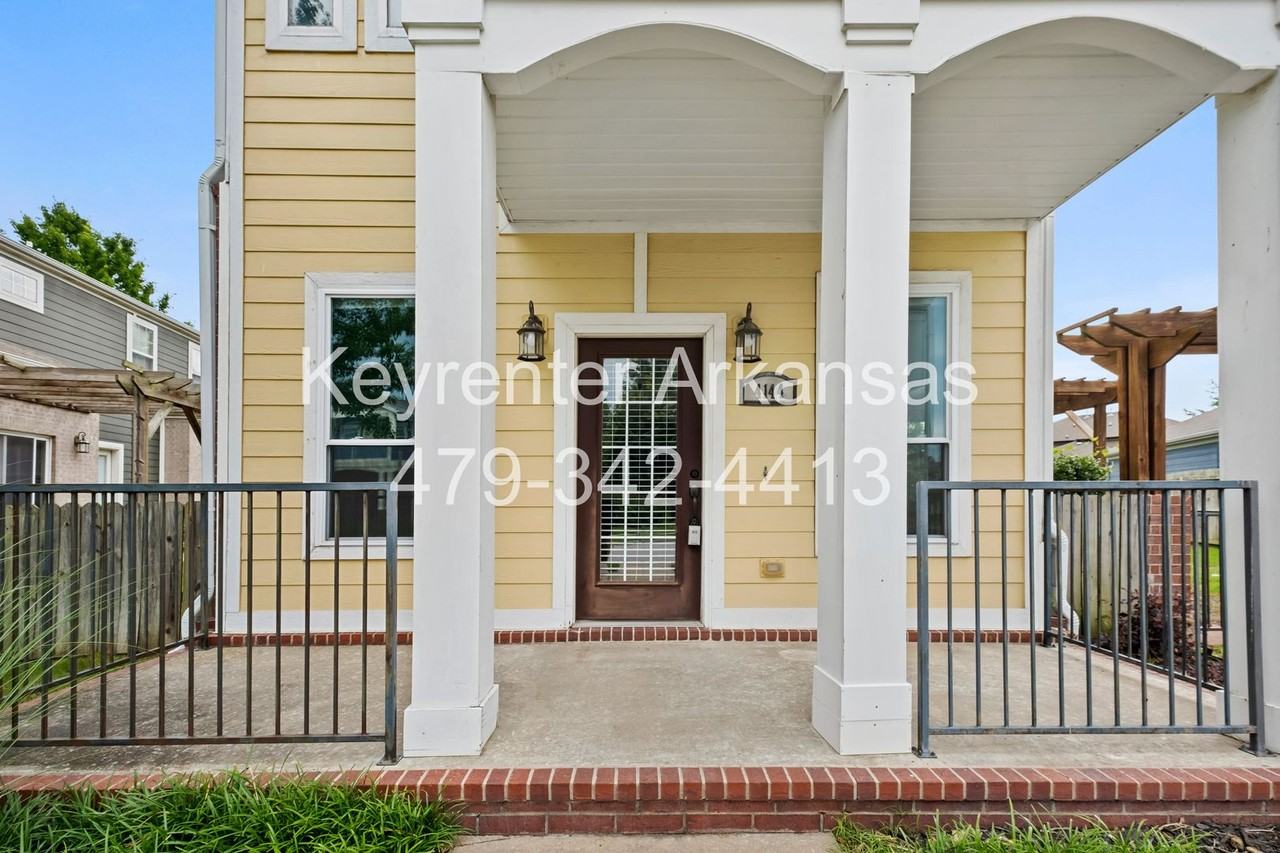 4144 W Bradstreet Ln - Photo 2 of 29