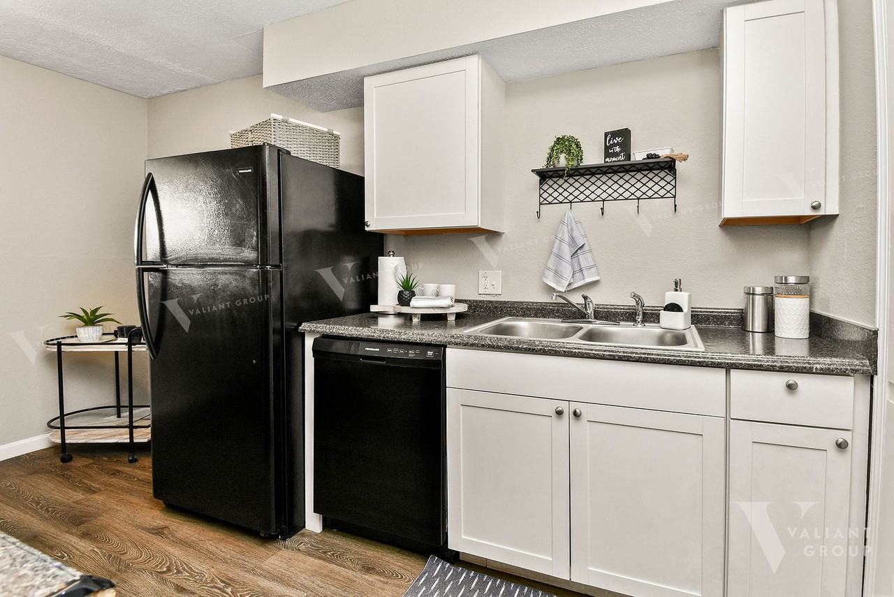 Cherry Creek: Modern 2 - Photo 6 of 17