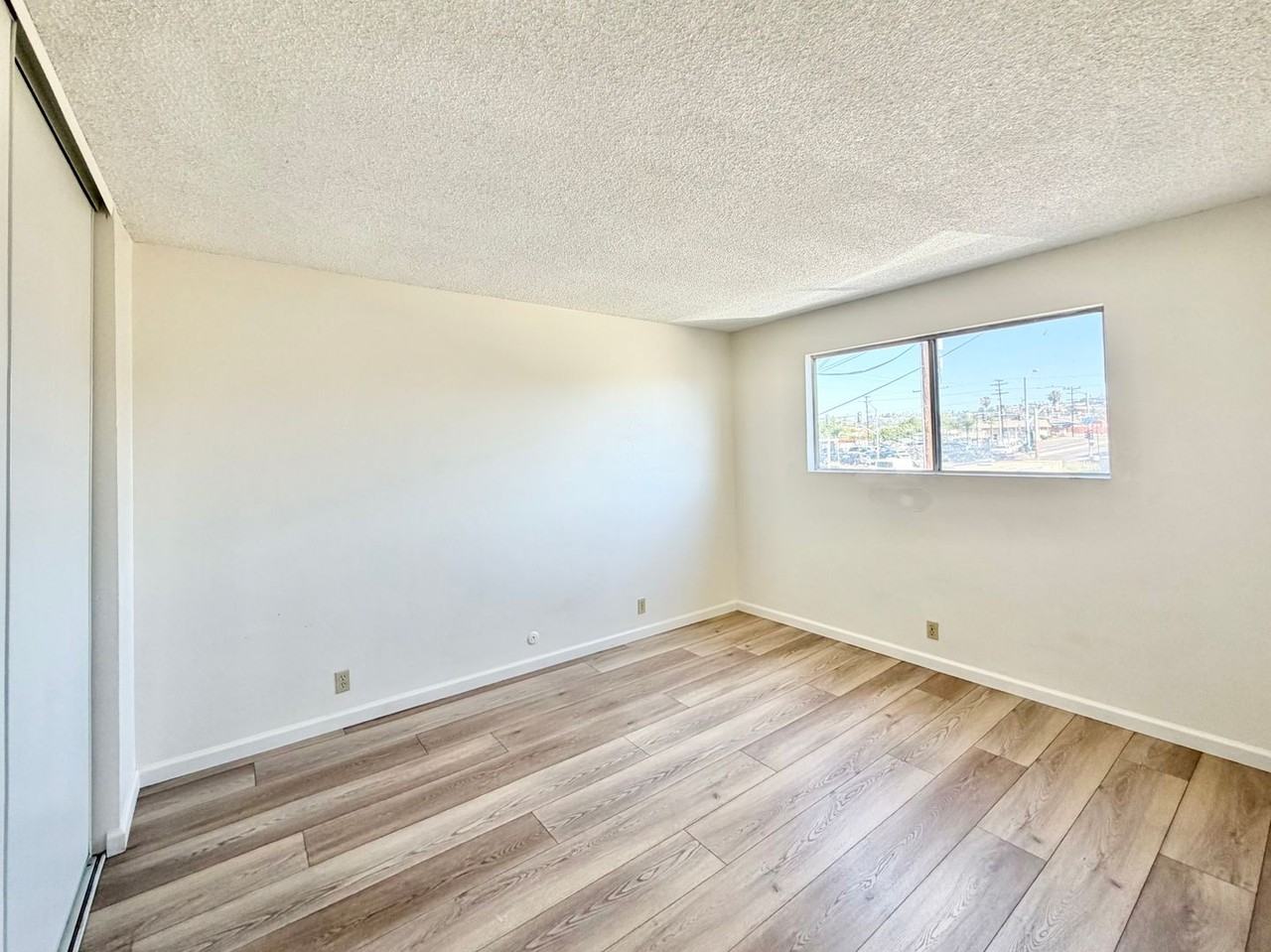 7014 Amherst St - Photo 4 of 7