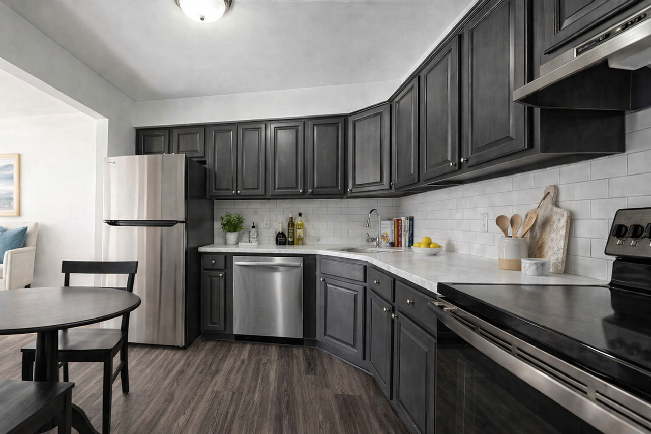 West Central Apartments - Photo 4 of 15