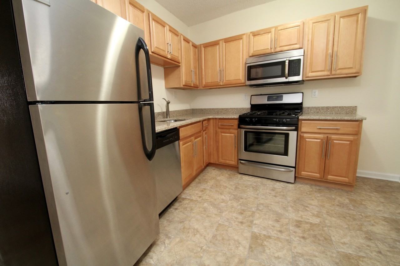 West Ave Apts LLC - Photo 3 of 36