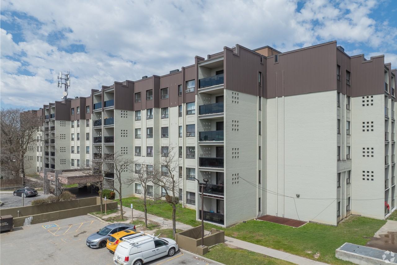 3000 Victoria Park Ave - Photo 2 of 17