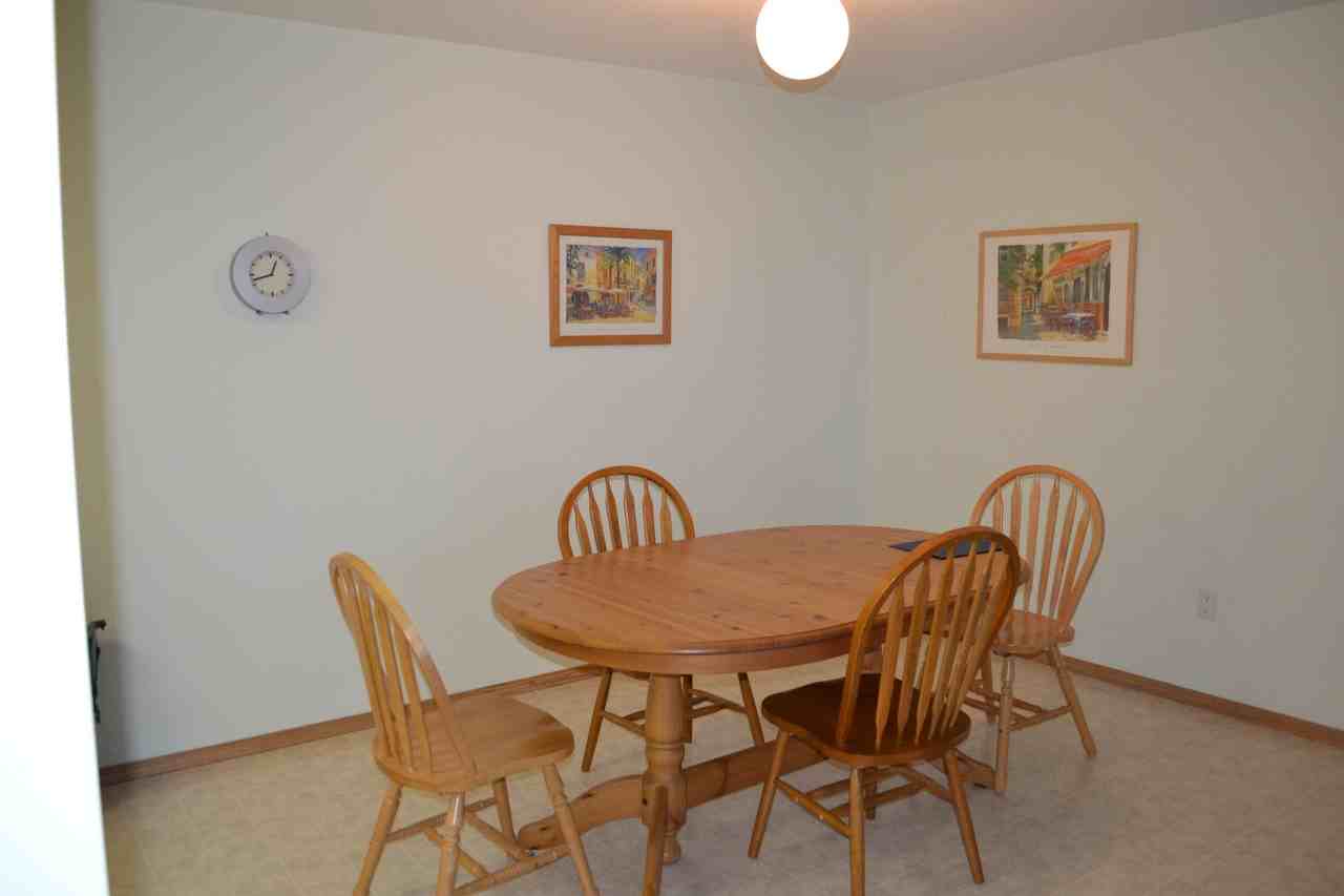Mountain View Apartments - Photo 6 of 15