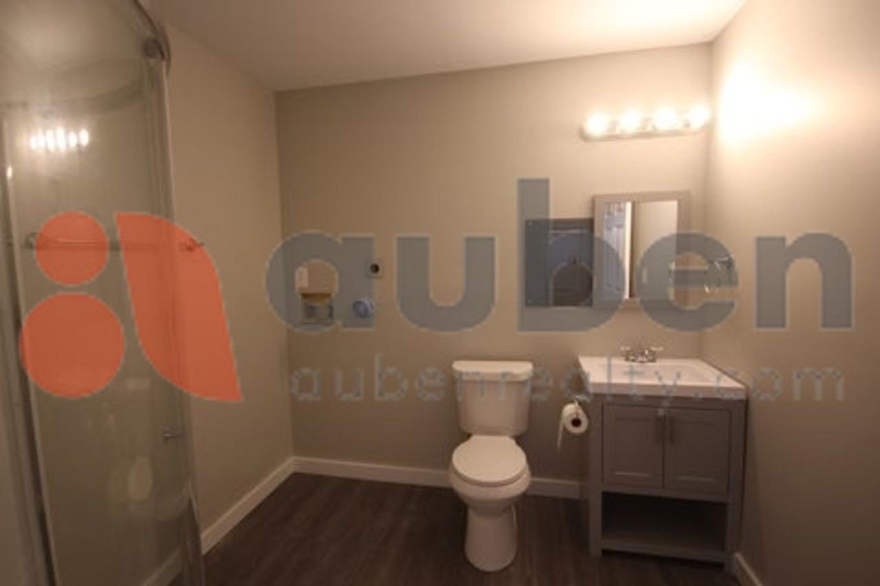 5003 Carolyn Ln - Photo 4 of 8