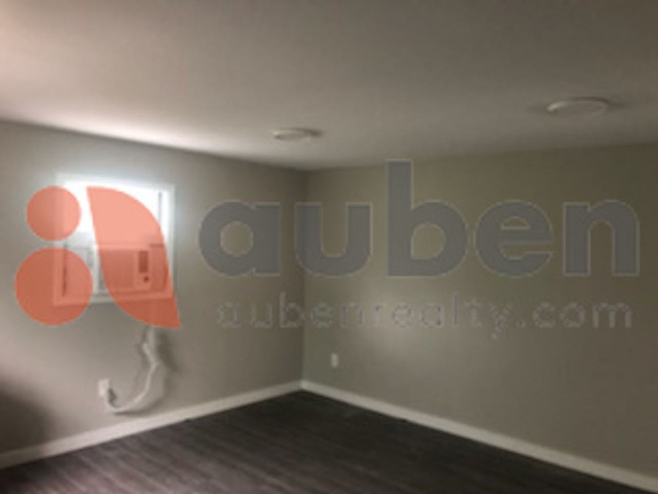 5003 Carolyn Ln - Photo 6 of 8