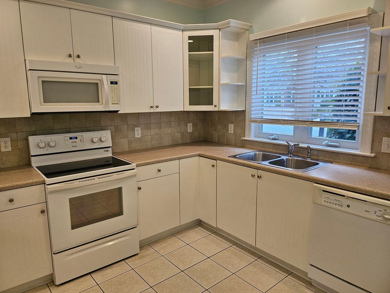 4415 Willow Moss Way - Photo 7 of 50