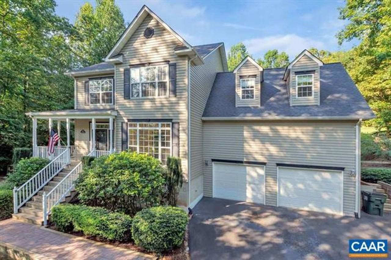 991 Carodon Dr - Photo 2 of 37