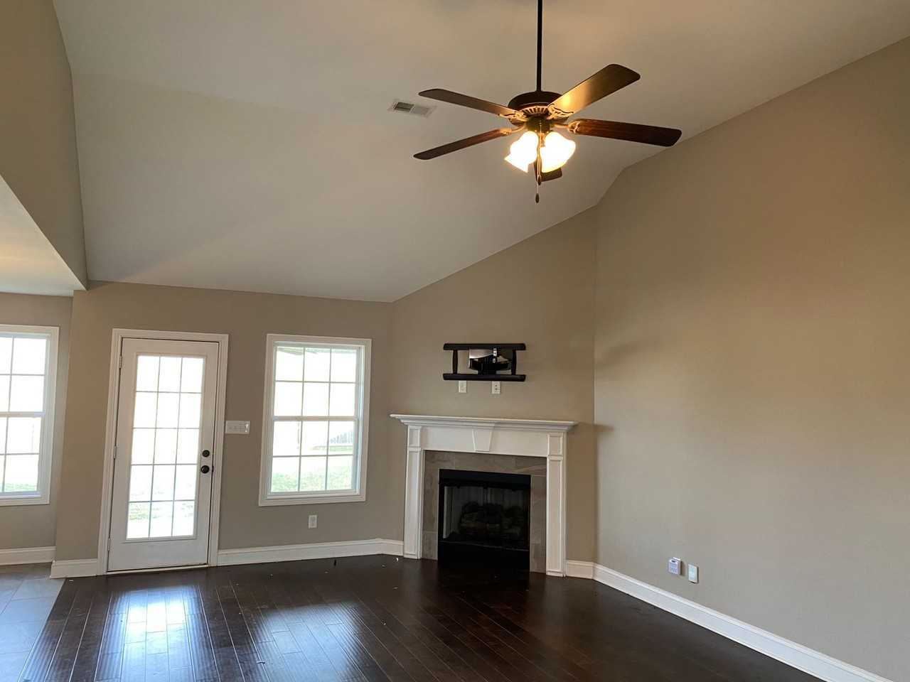 621 Hollow Crst - Photo 5 of 21