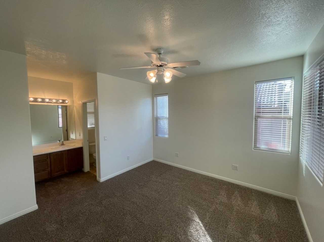 951 N Echo Ln - Photo 7 of 7