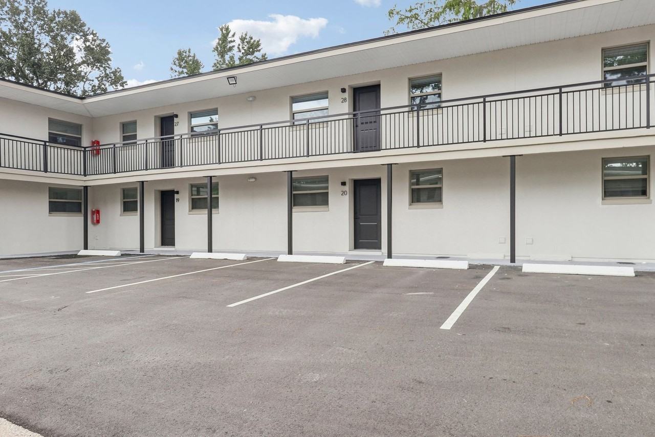 1924 Danese Ct - Photo 3 of 17