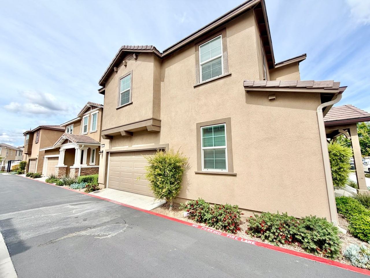 40617 Birchfield Dr - Photo 3 of 49