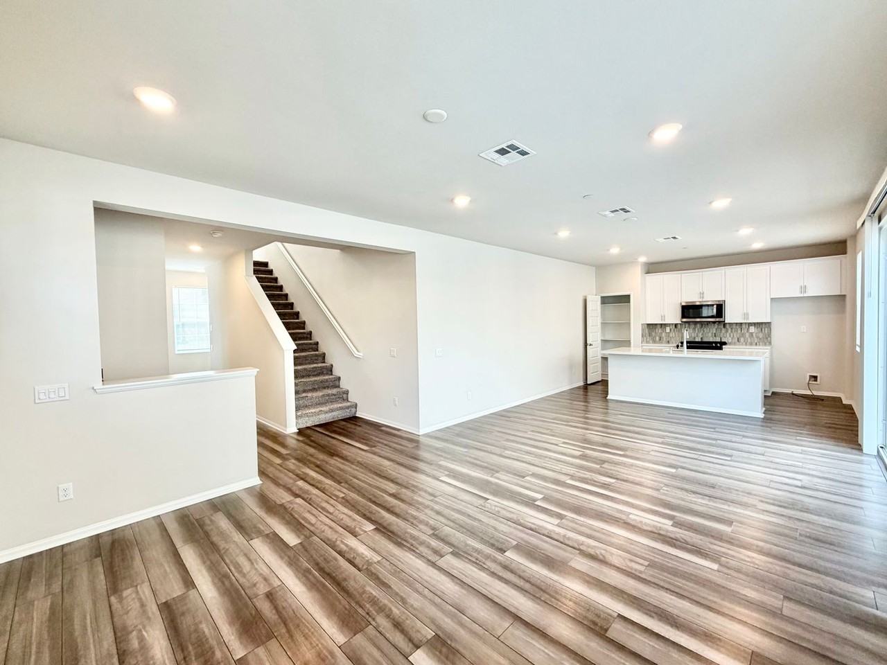 40617 Birchfield Dr - Photo 7 of 49