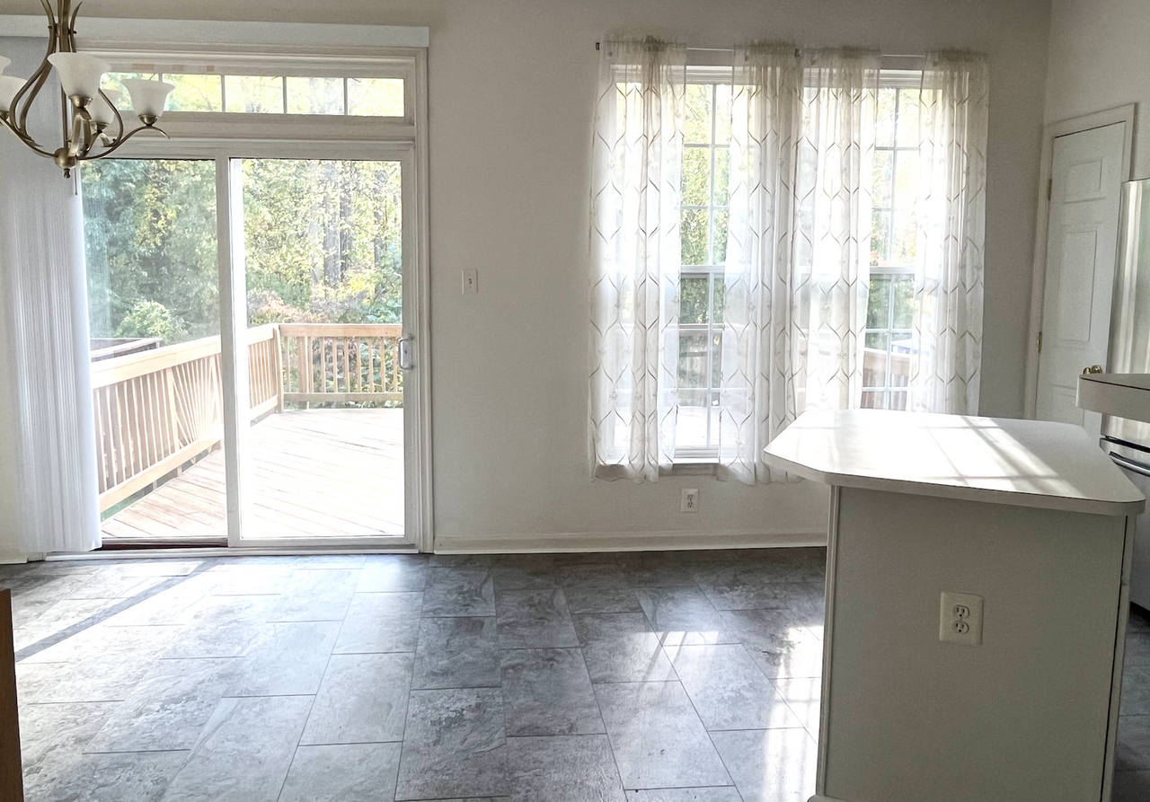 417 Greentree Cir - Photo 7 of 28