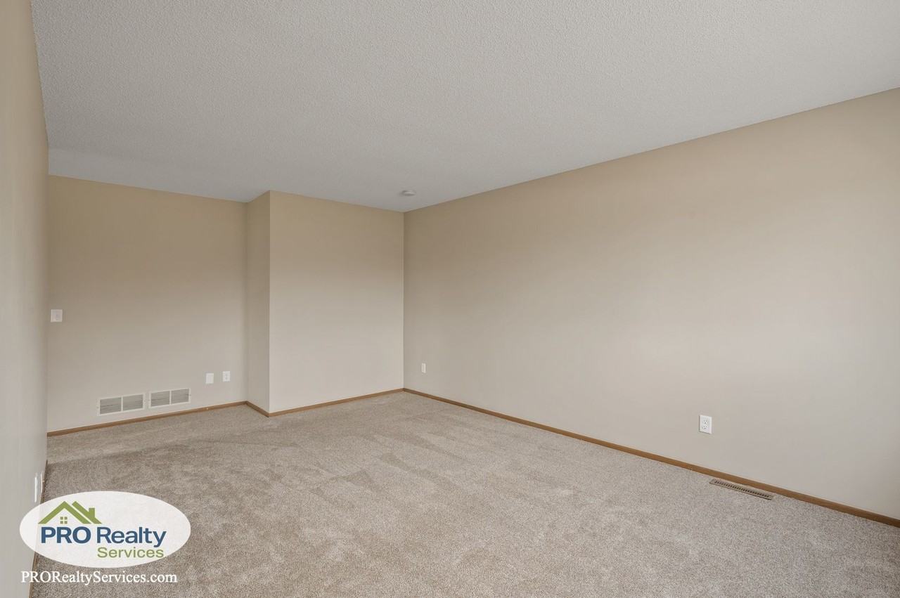 23345 Yucca St Nw - Photo 7 of 23