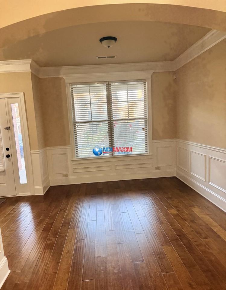 690 Summerstone Ln - Photo 2 of 22