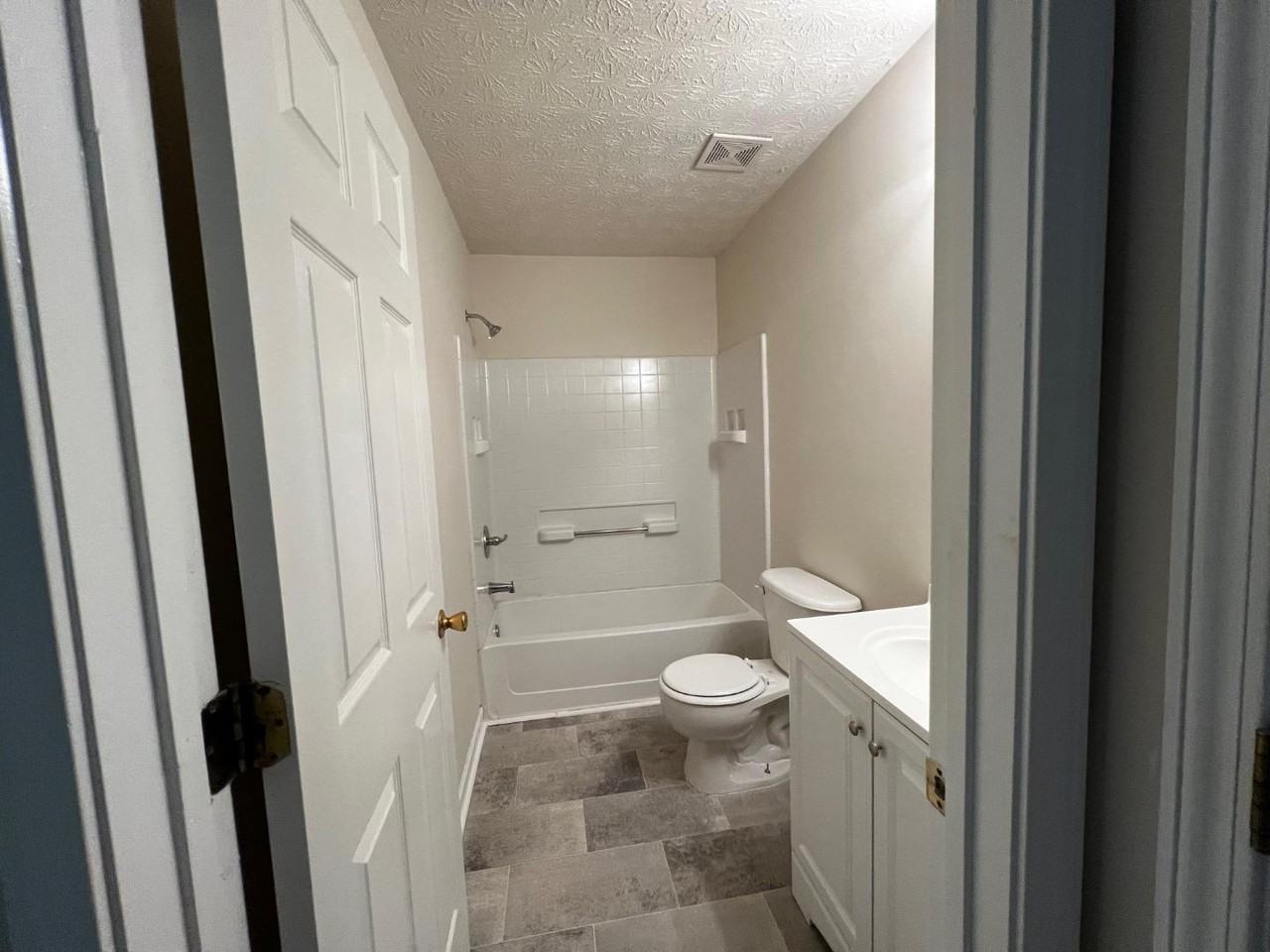 3153 Kingswood Gln - Photo 5 of 20