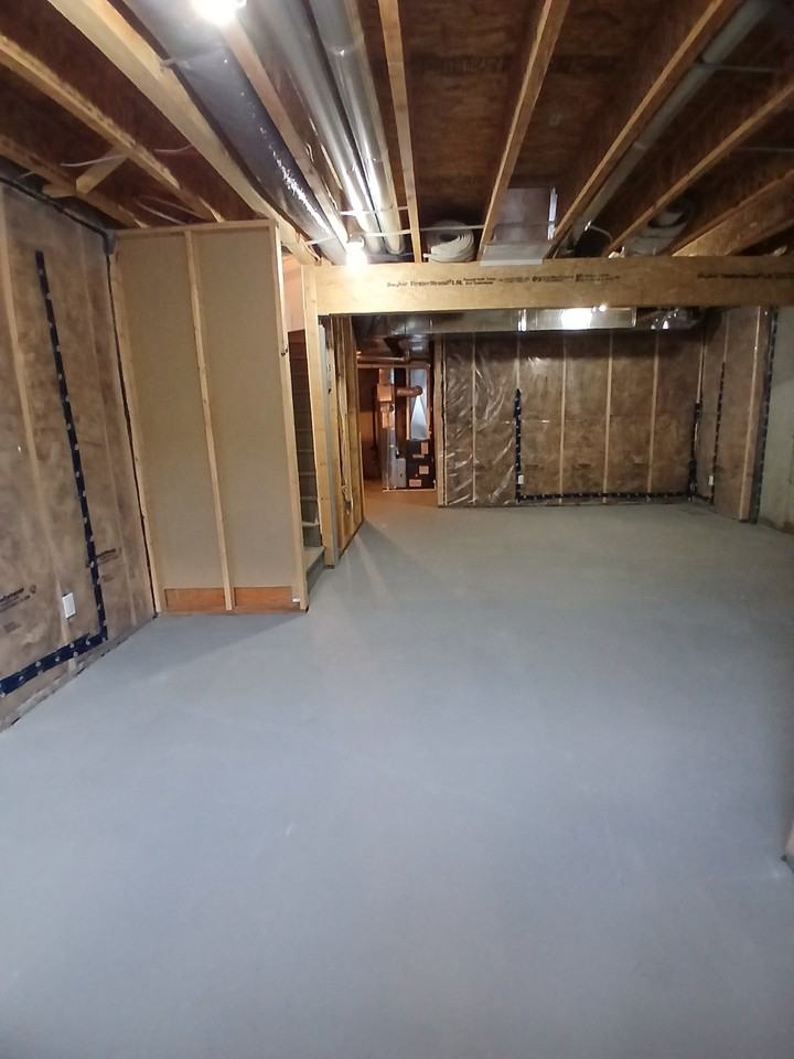 5704 Hawthorn Common - Photo 4 of 28