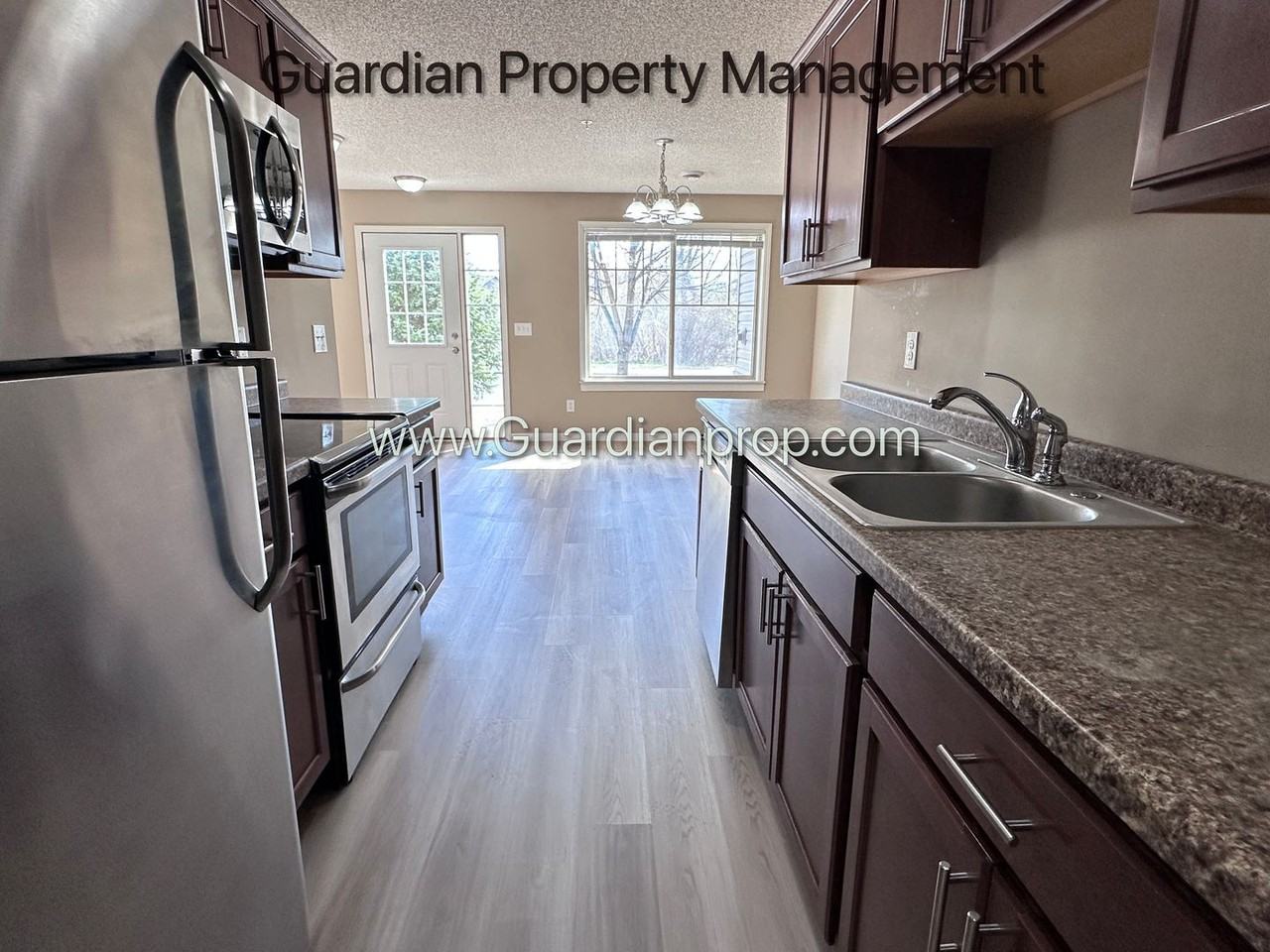 9923 Vera Cruz Ln N - Photo 7 of 20