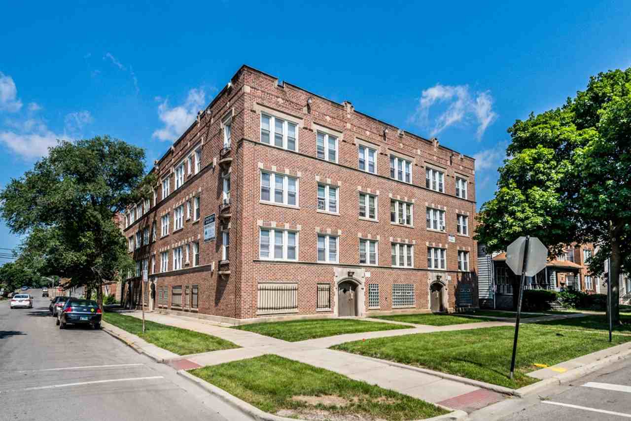 11250 S Indiana - Photo 2 of 19