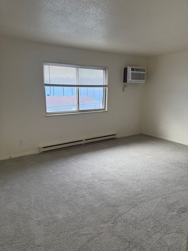 Meadow Park North - Photo 6 of 22