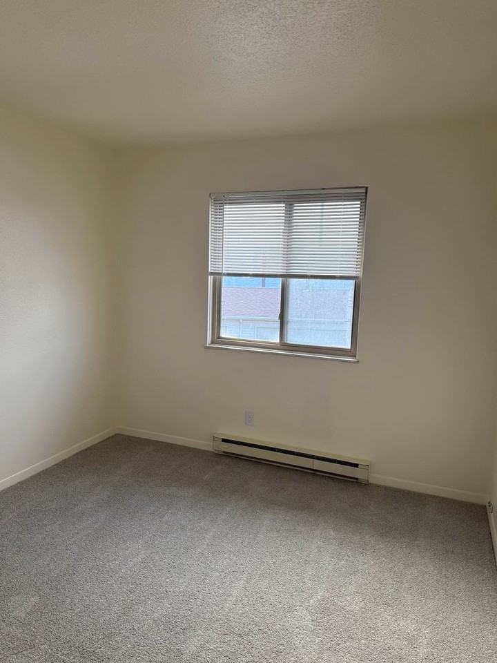 Meadow Park North - Photo 7 of 22