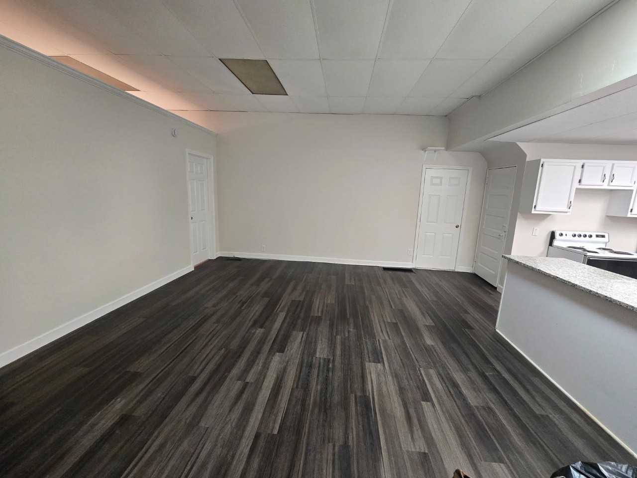 5301 Alfred Ave - Photo 2 of 5