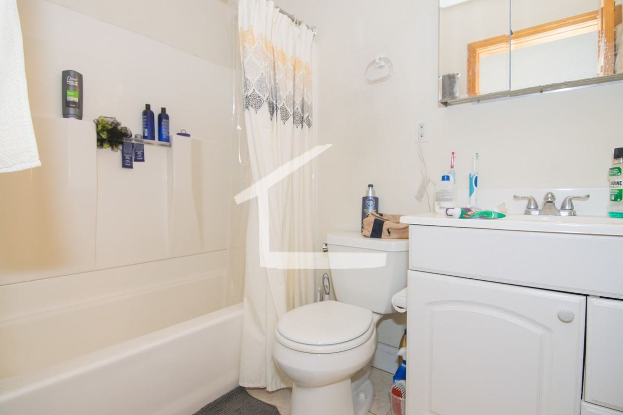 1801B Beacon St - Photo 3 of 6