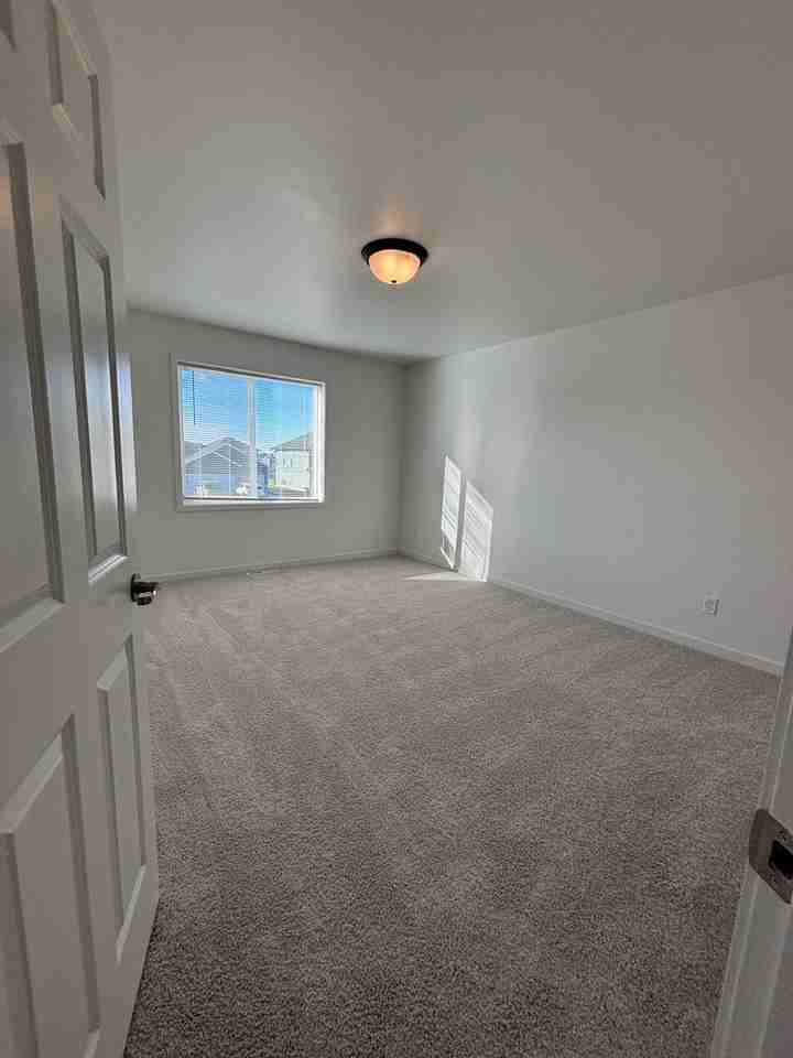 7347 30th St S - Photo 4 of 10