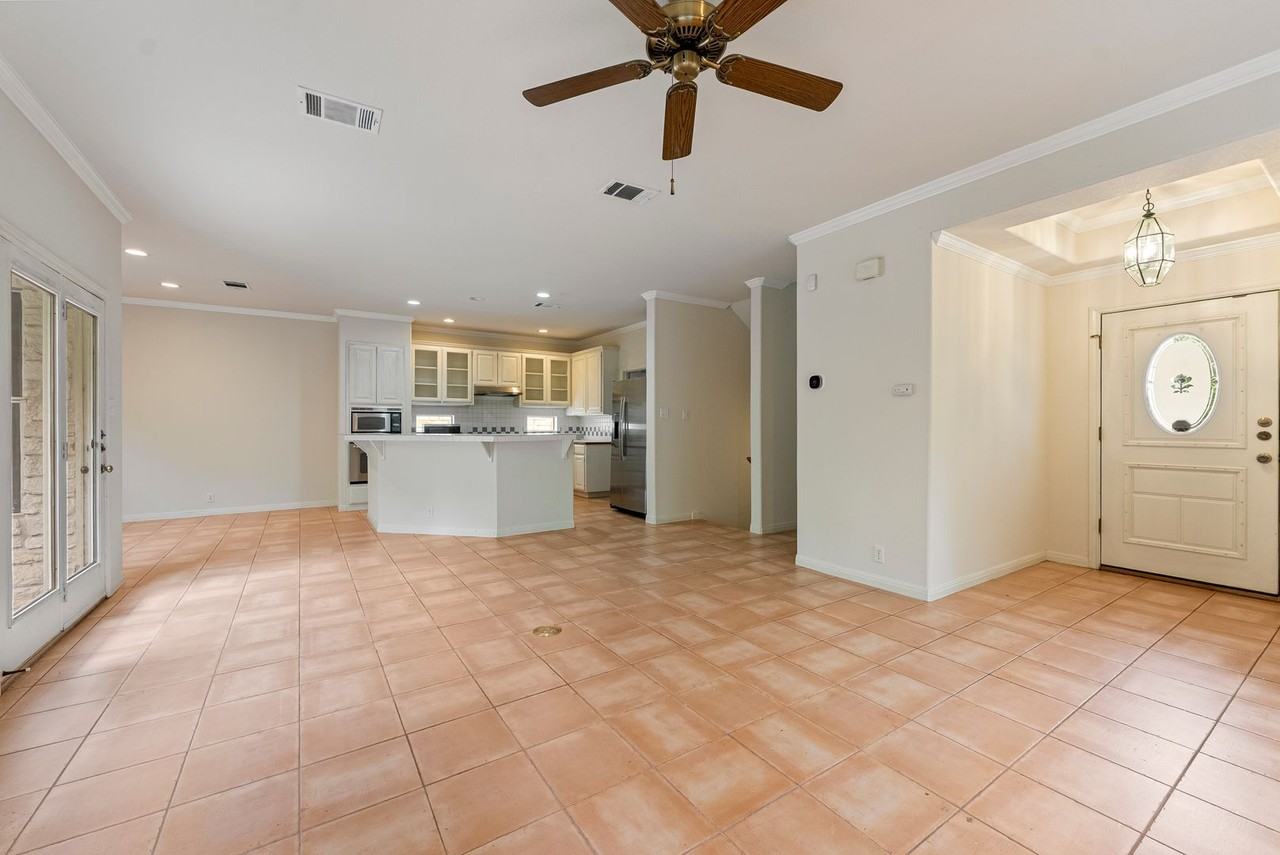 6504 Twin Creek Holw - Photo 5 of 20