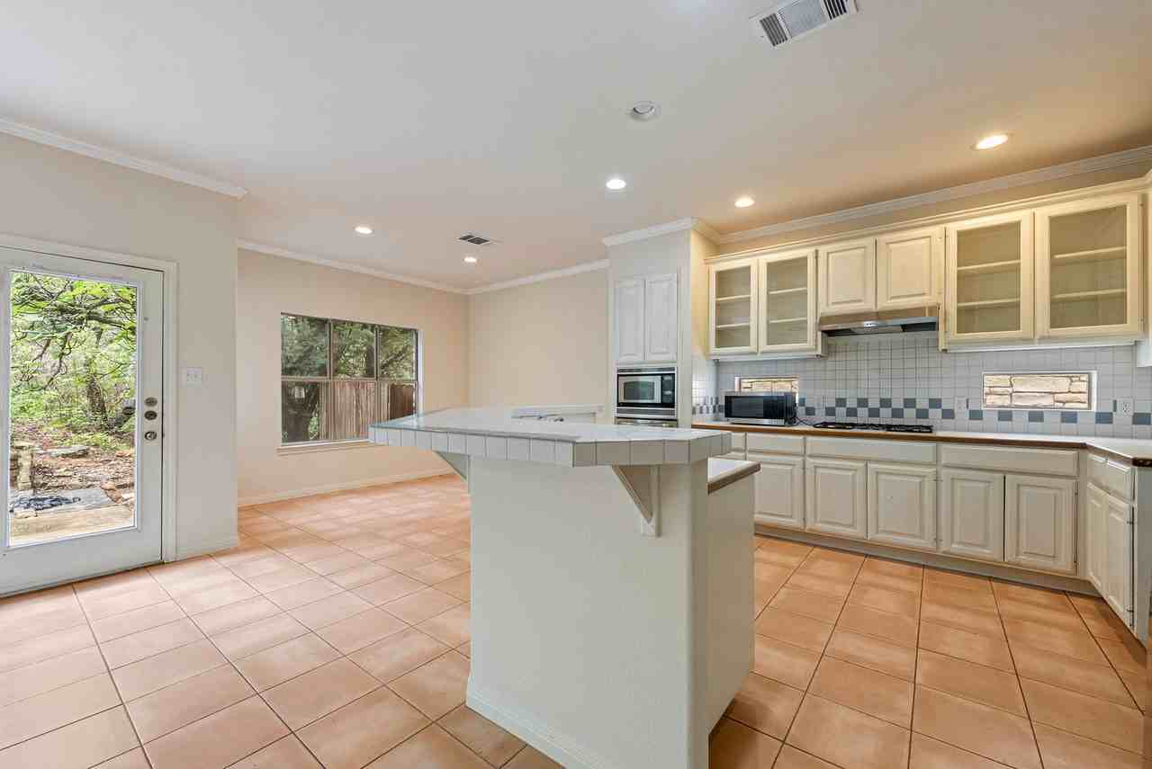 6504 Twin Creek Holw - Photo 6 of 20