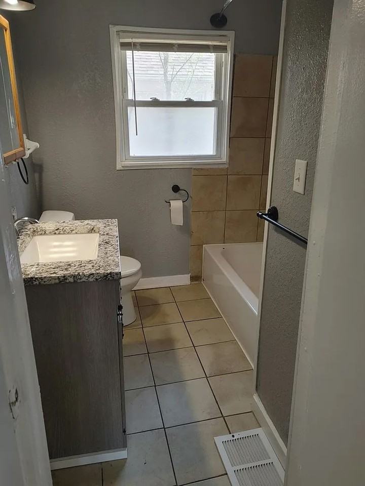 5401 Highland Ave - Photo 7 of 11