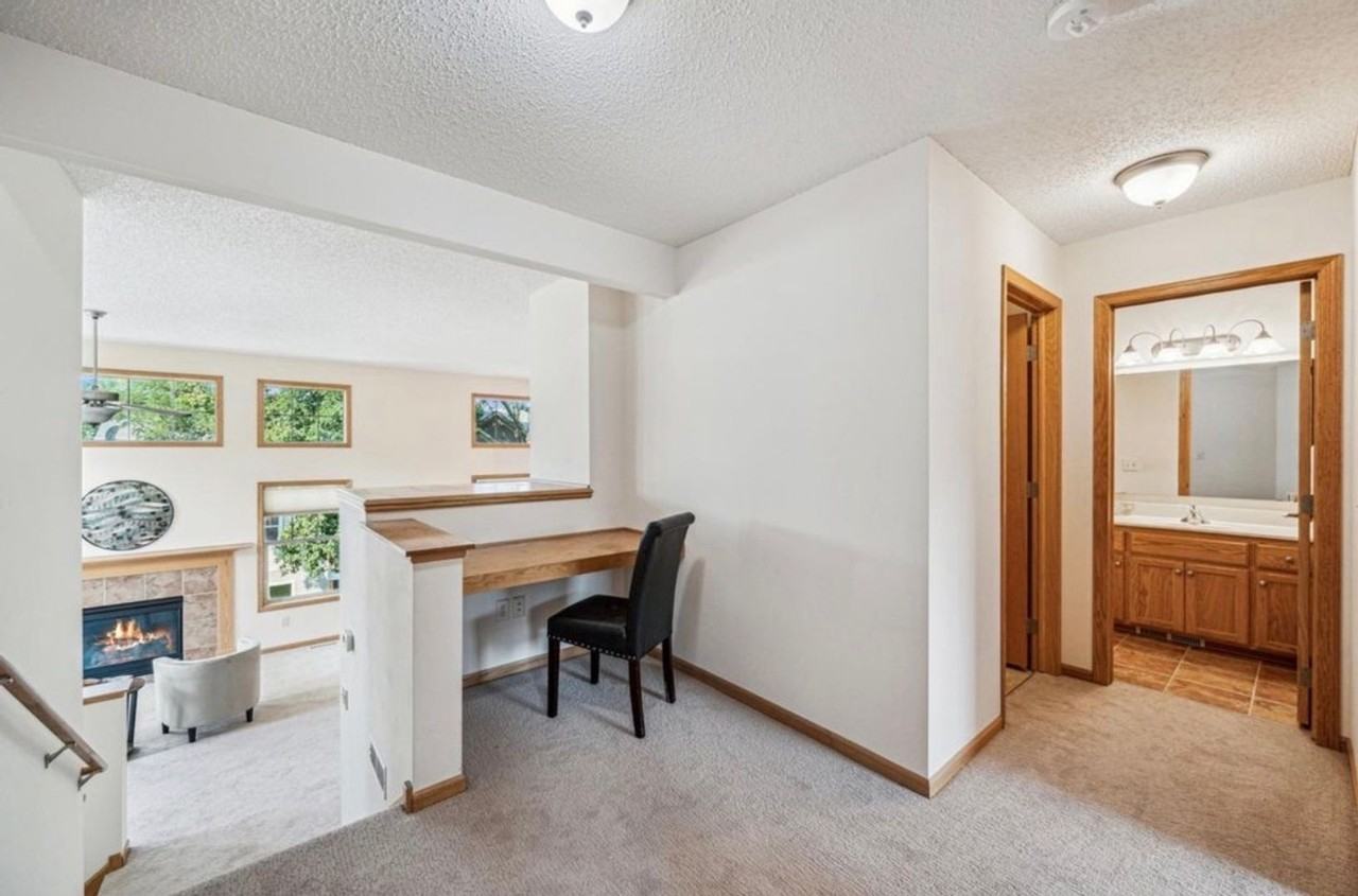 8315 Cedarview Cir - Photo 2 of 24