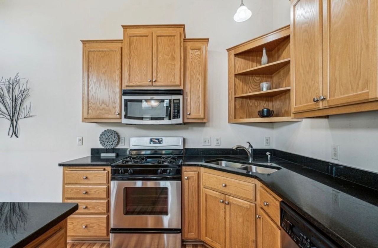 8315 Cedarview Cir - Photo 5 of 24