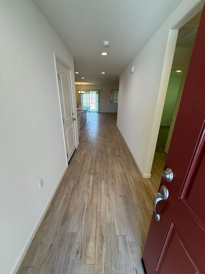 301 Stork Ct - Photo 6 of 21