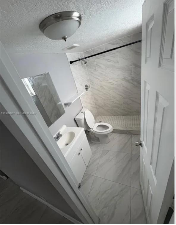 VC 3901 Deerfield LLC - Photo 4 of 7