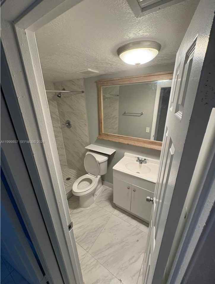 VC 3901 Deerfield LLC - Photo 6 of 7