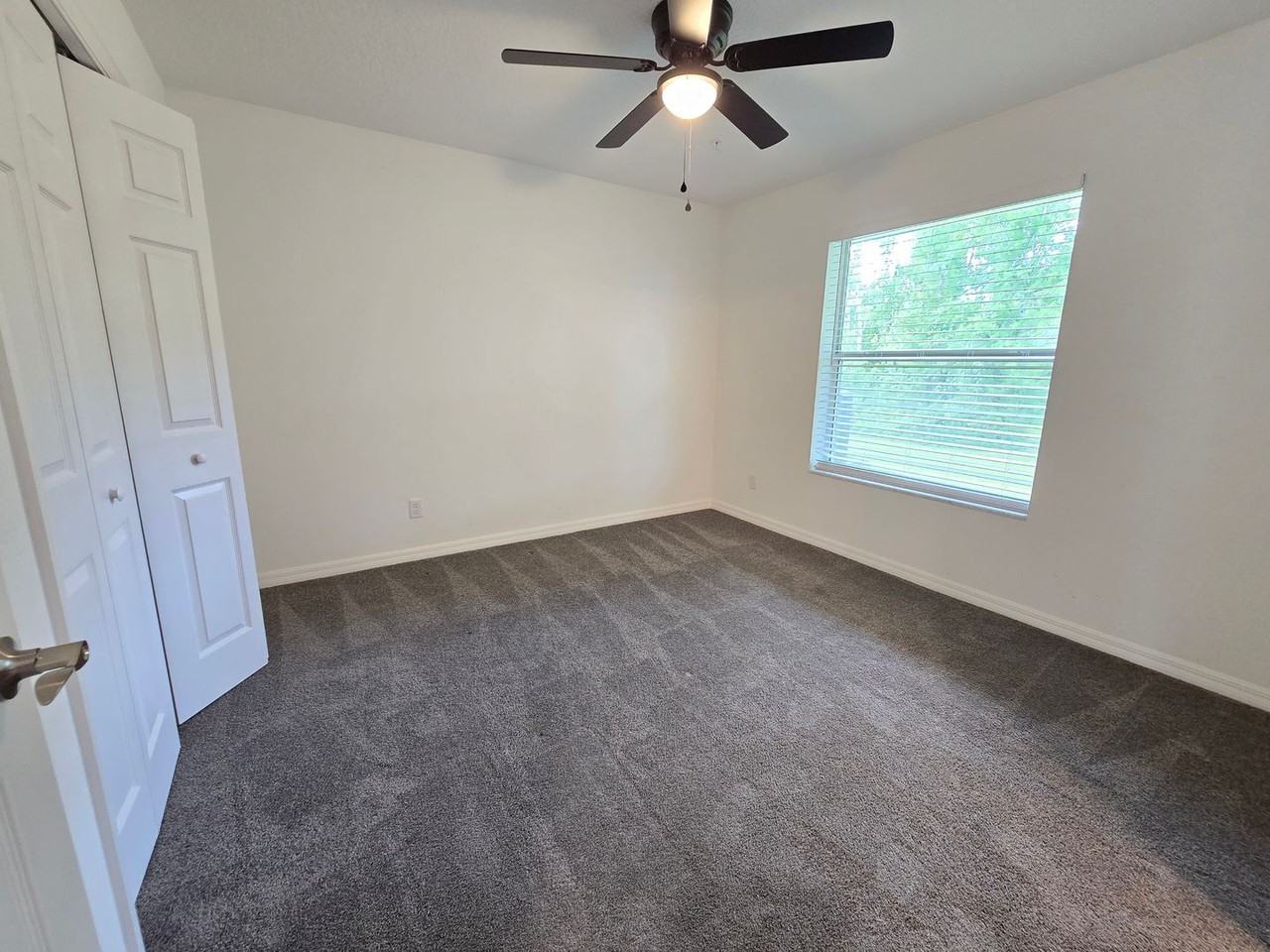 2515 6th Avenue Dr E - Photo 2 of 28