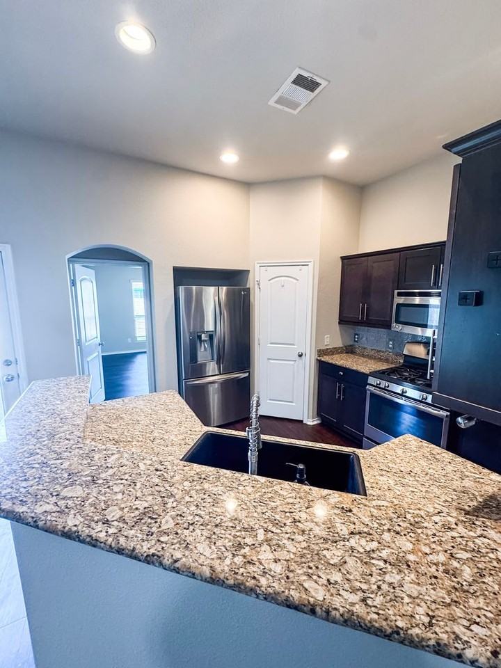 5289 Sagewood Dr - Photo 4 of 21