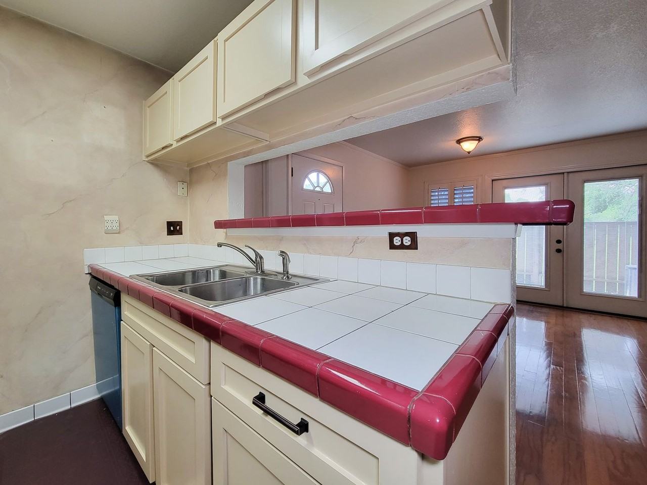 418 Garland Dr #122 - Photo 6 of 28